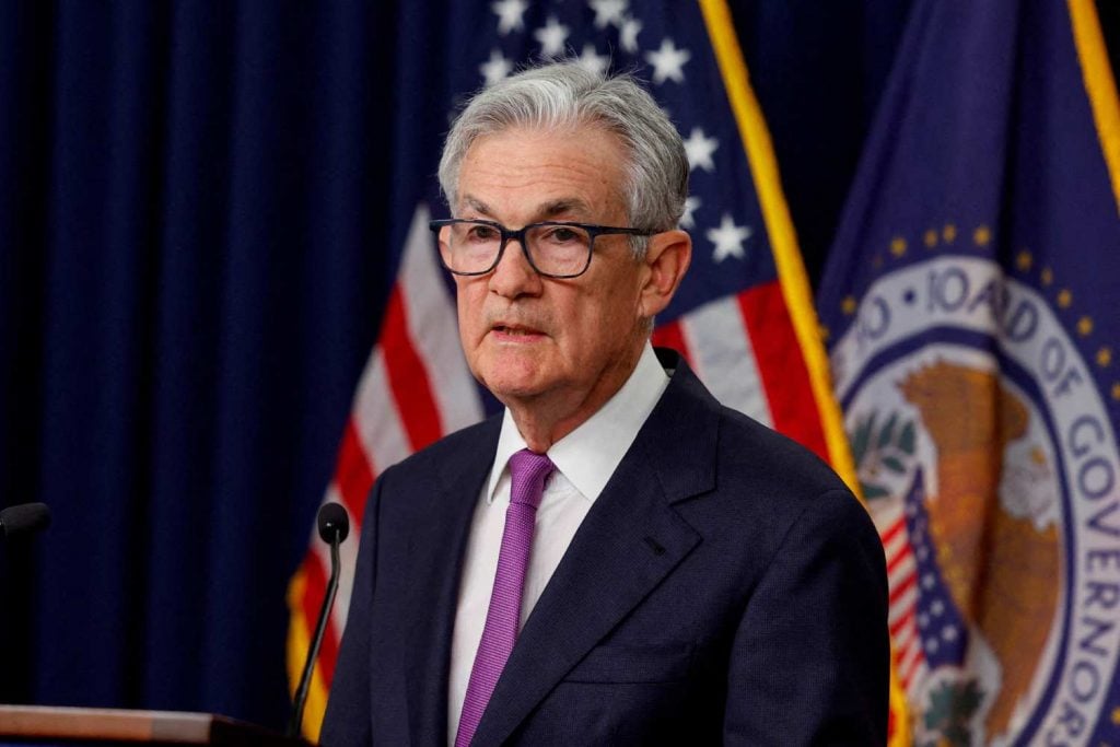 Dados sobre a inflação de fevereiro nos EUA "na linha" do que o Fed deseja, diz Powell