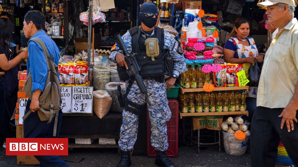 El Salvador: qual o efeito econômico da 'guerra' de Bukele contra as gangues