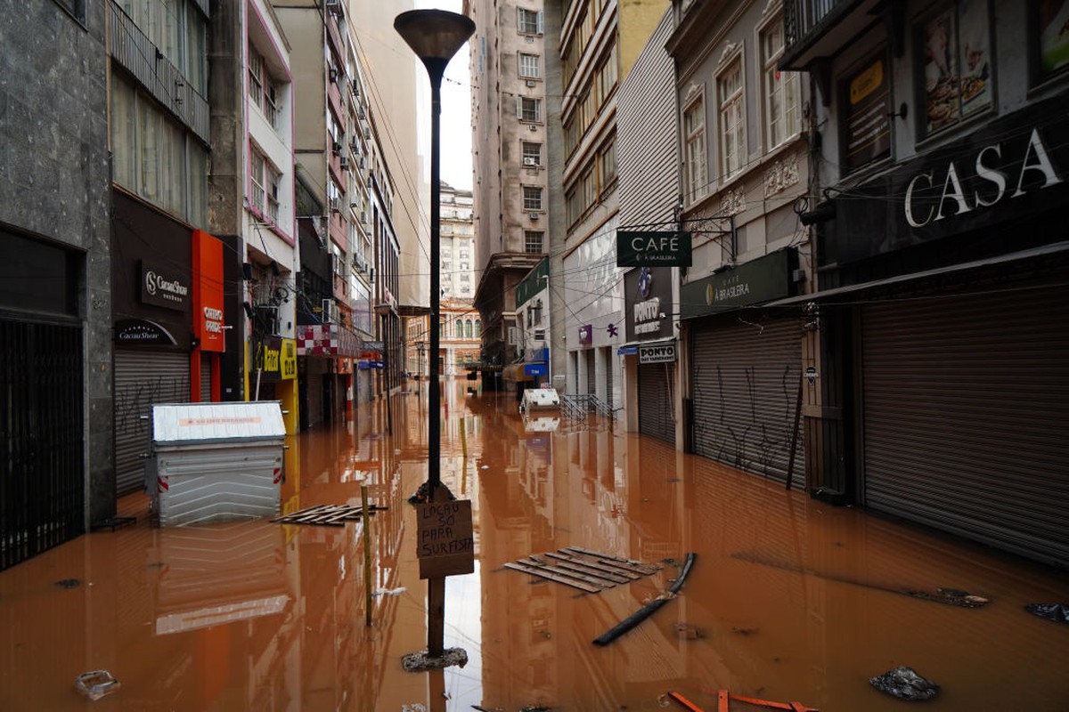 Redes apoiam franqueados afetados por enchentes no RS com ajuda financeira e psicológica | SOS Rio Grande do Sul