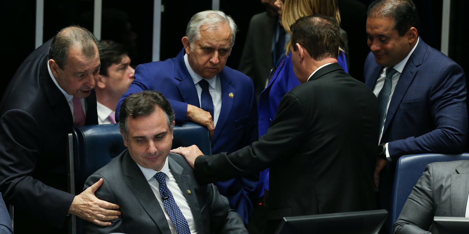 Senado aprova desoneração da folha de pagamentos de 17 setores – finanças brasil