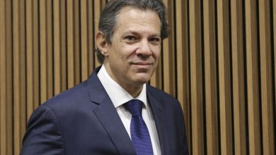 Após veto de Lula à desoneração da folha de pagamento, falas de Haddad podem guiar o pregão | Bolsas e índices