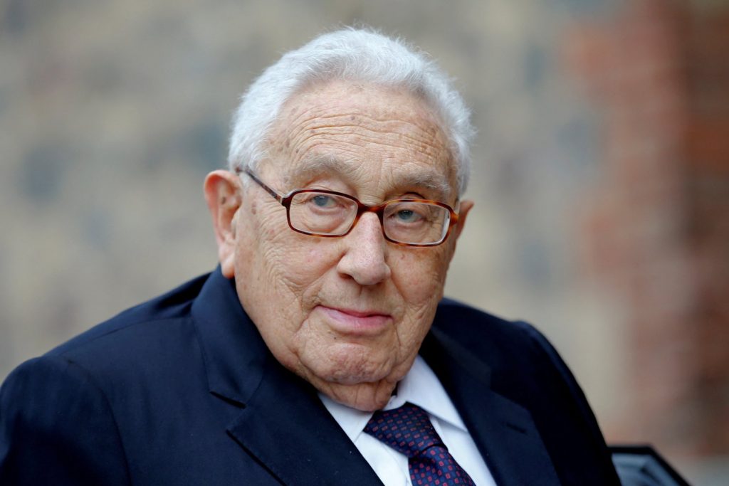 Henry Kissinger, diplomata americano e ganhador do Prêmio Nobel, morre aos 100 anos