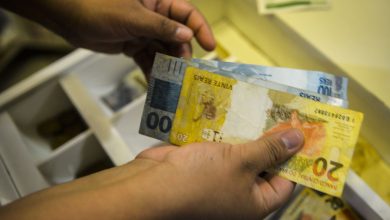 Endividamento atinge 76,6% das famílias brasileiras, mostra CNC – finanças brasil
