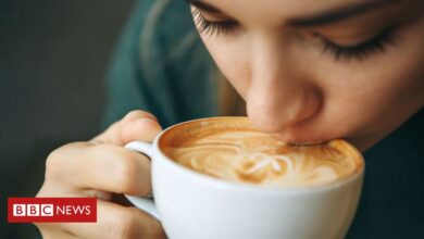 Por que preço do café está disparando no mundo — e o que uma fruta fedorenta tem a ver com isso