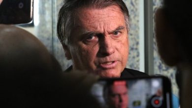 Bolsonaro defende Trump e critica Lula após anúncio de novas tarifas dos EUA