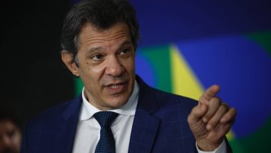 Governo estuda congelar até R$ 20 bilhões do Orçamento para manter meta de déficit zero